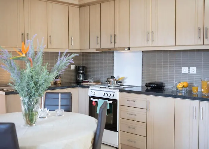 George House * Poros (Lefkada)