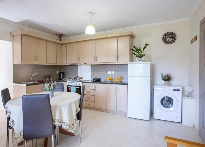 Tatil Evi George House Poros (Lefkada)